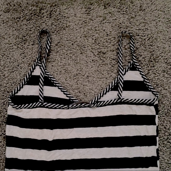 Zumiez Funky Story Charcoal Grey and Cream Stripe Tank Top with Front Zip Pocket - Picture 6 of 7